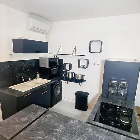 Apartment Le 13 Chic - T3 Climatise Dans Le Coeur Historique *
